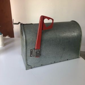 Wedding Mailbox with Heart Letter Flag (Anthro)